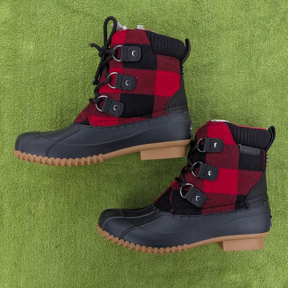 Tommy Hilfiger Buffalo Plaid Ankle Duck Boots